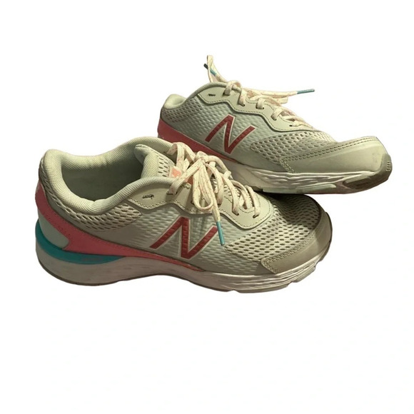 New Balance 680v6 - Picture 1 of 11